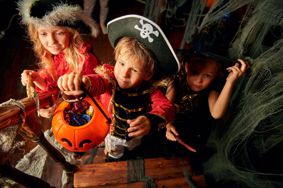 Kids trick-or-treating
